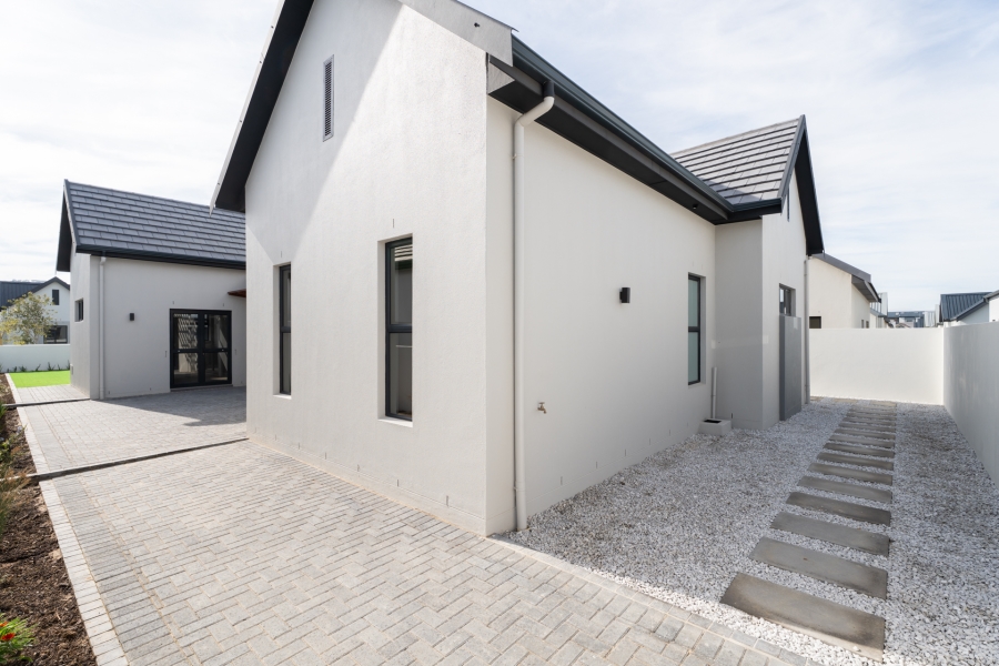 3 Bedroom Property for Sale in Sitari Country Estate Western Cape